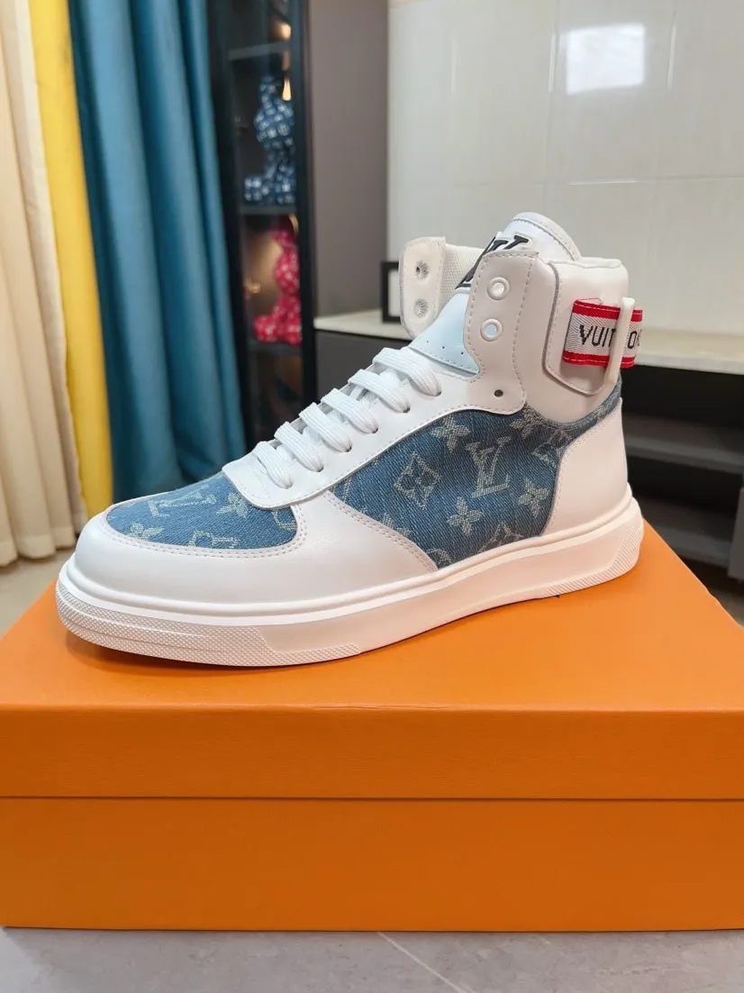 Men's shoes 💰440🌹🌹【LOUIS VUITTON】Same style on Louis Vuitton* official website🚹Men's high-top casual shoes❤️Same style as popular celebrities and big names ~ Best-selling at home and abroad Lv focuses on the checkerboard series...Imported first-layer cowhide with special fabrics➕Full sheep leather lining➕Brand-specific hollow outsole💎Produced by OEM The highest version🔍🔍Number of codes: 38-44,